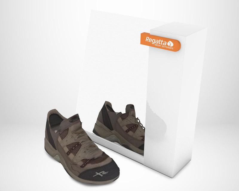 Outdoor retail show display