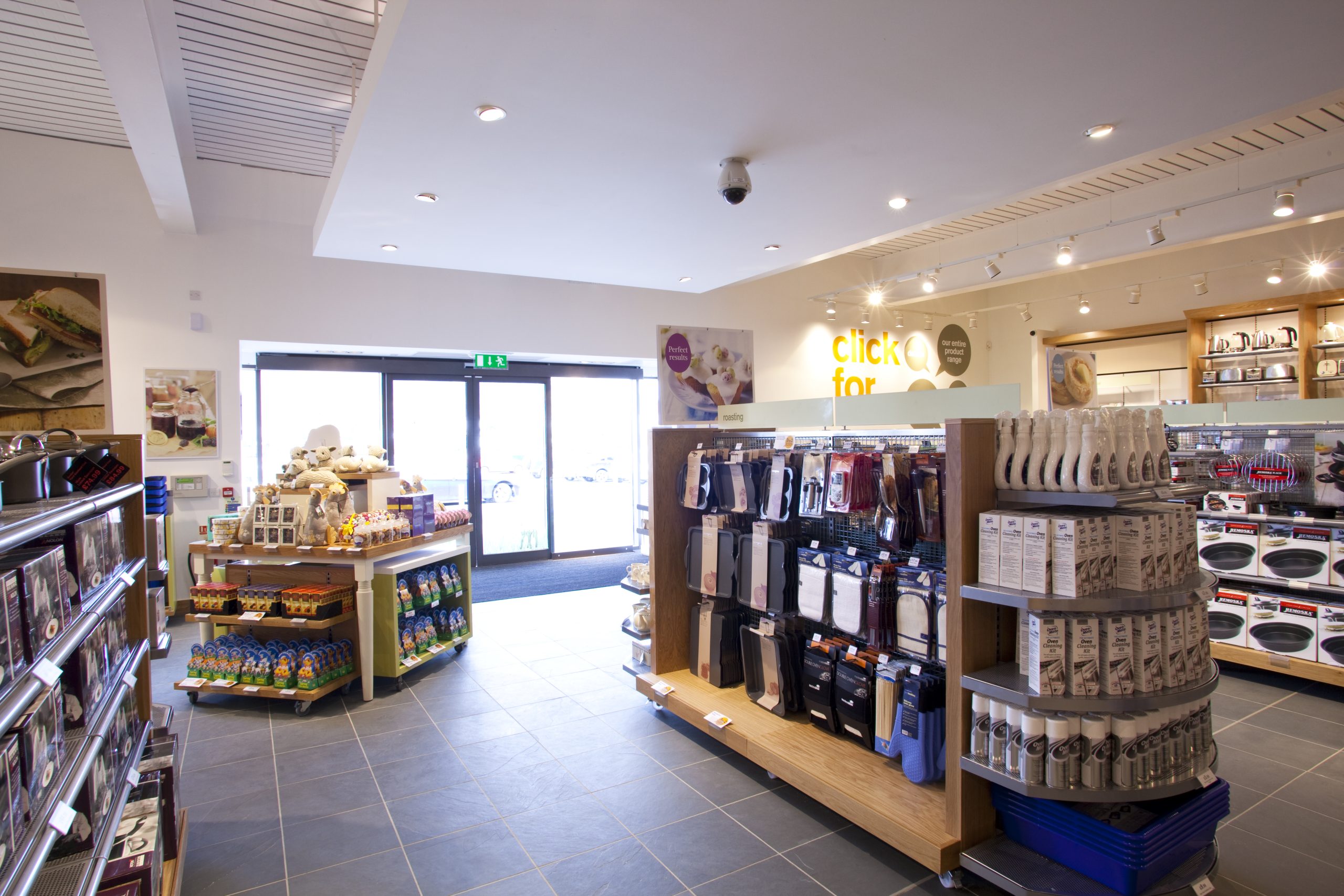 A lakeland store project with gondola display unit shelving