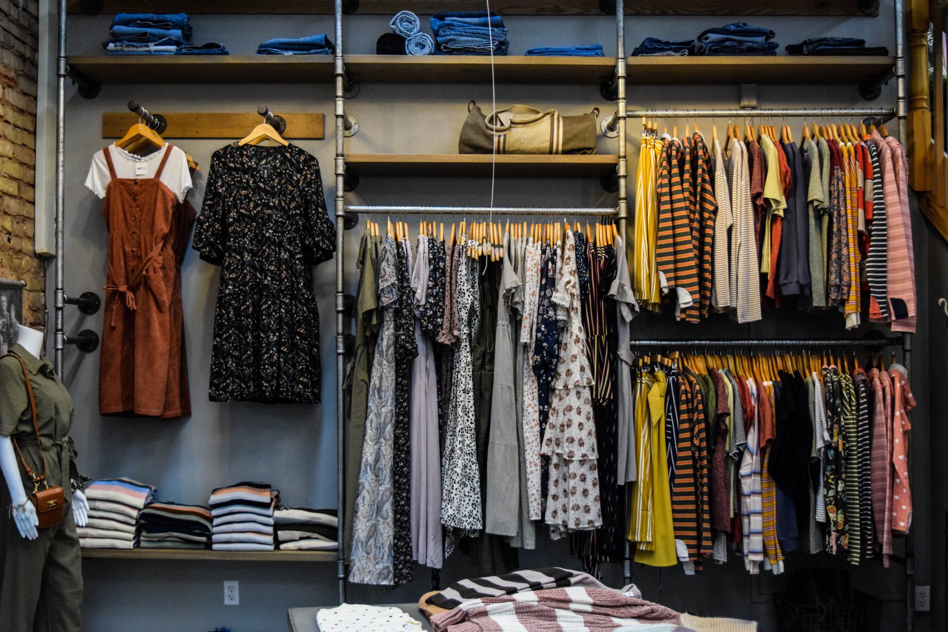 Clothing rack rails with shelving